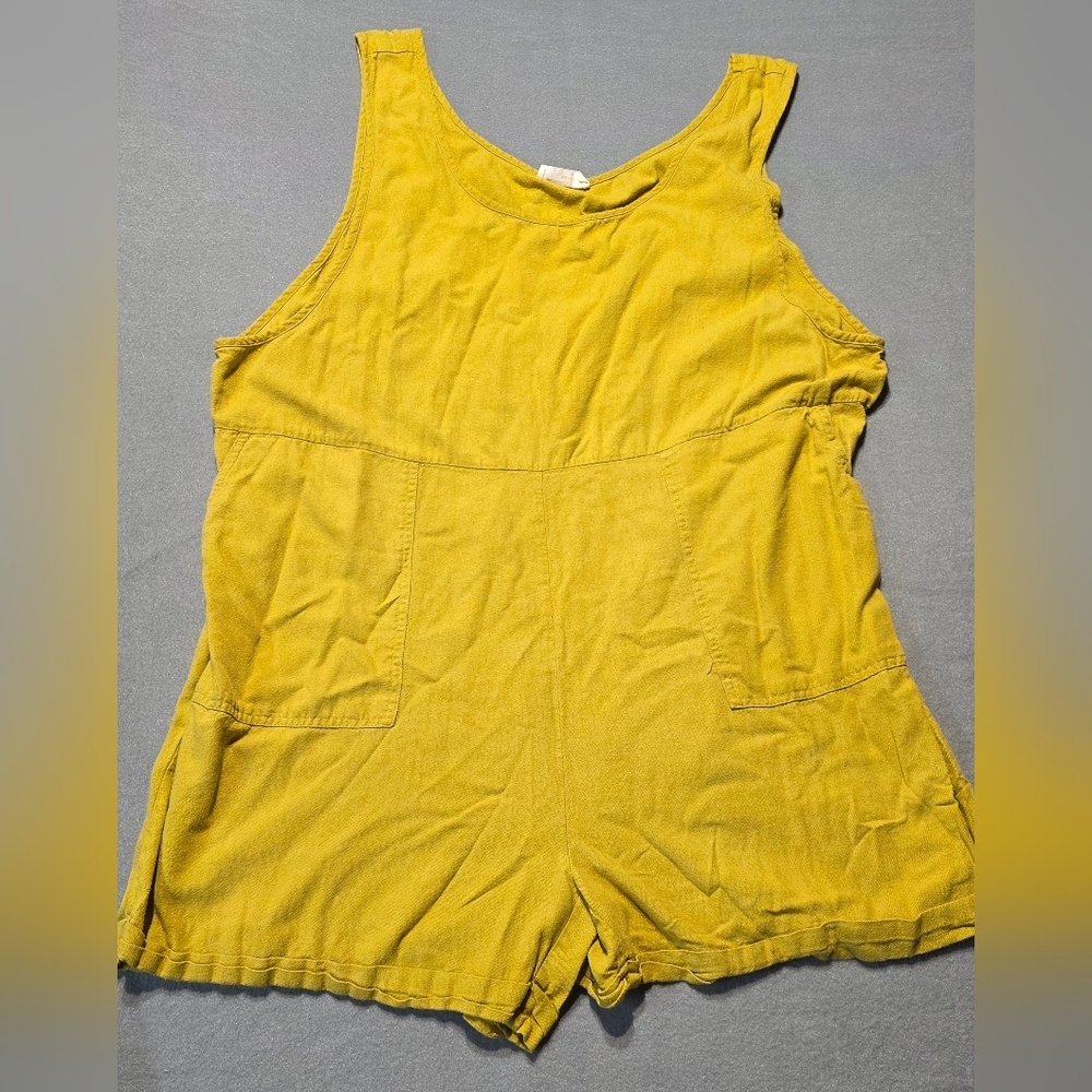 Zenana Outfitters Yellowish Green Jumpsuit 3X EUC PTP 25 - Picture 2 of 5